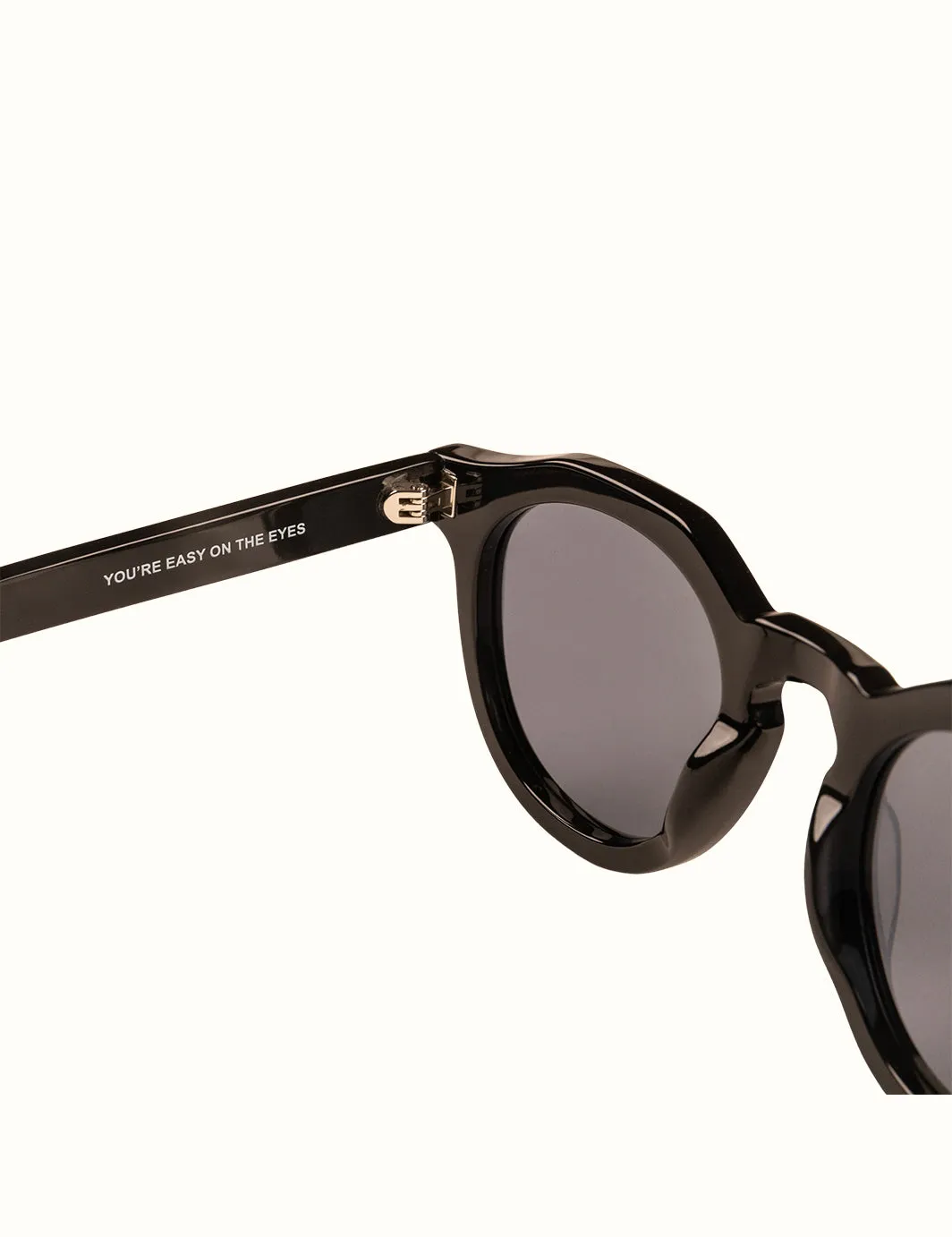 Seeker Unisex Sunglasses - Black / Grey